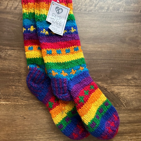 Fair Trade Made in Nepal Merino Wool Sock Pair Knitted Rainbow NWT - Picture 3 of 4
